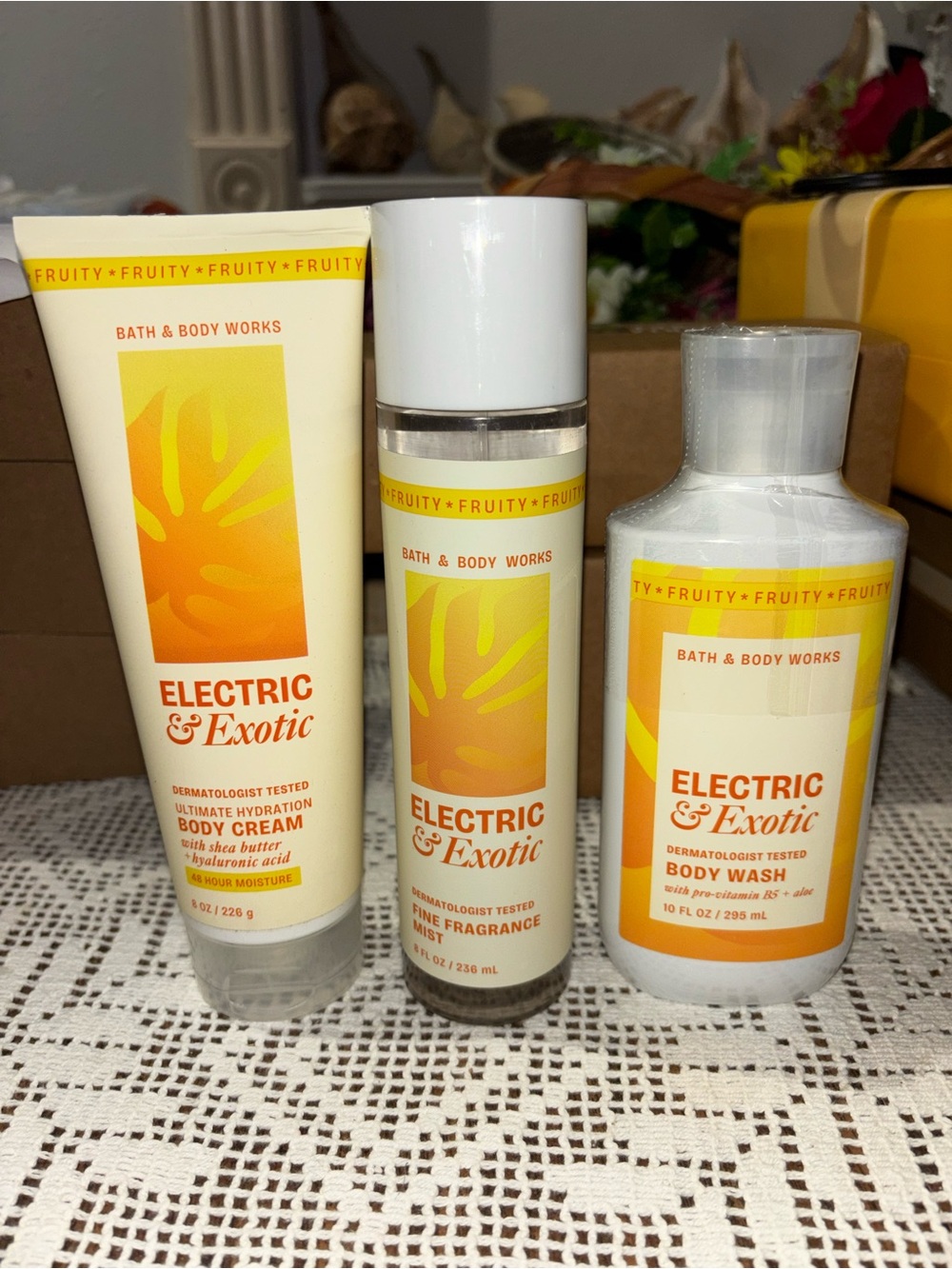 (2026)Bath & Body Works Electric & Exotic Body Care Trio - Yellow, Orange